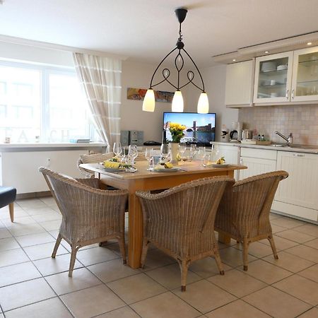 Strandnahe Ferienwohnung, Zentral Gelegen, Wlan Und Balkon, Andreas Dirks-Str. 1 Вестерланд Екстер'єр фото